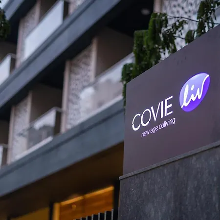Hostel Covie Karle Town 220